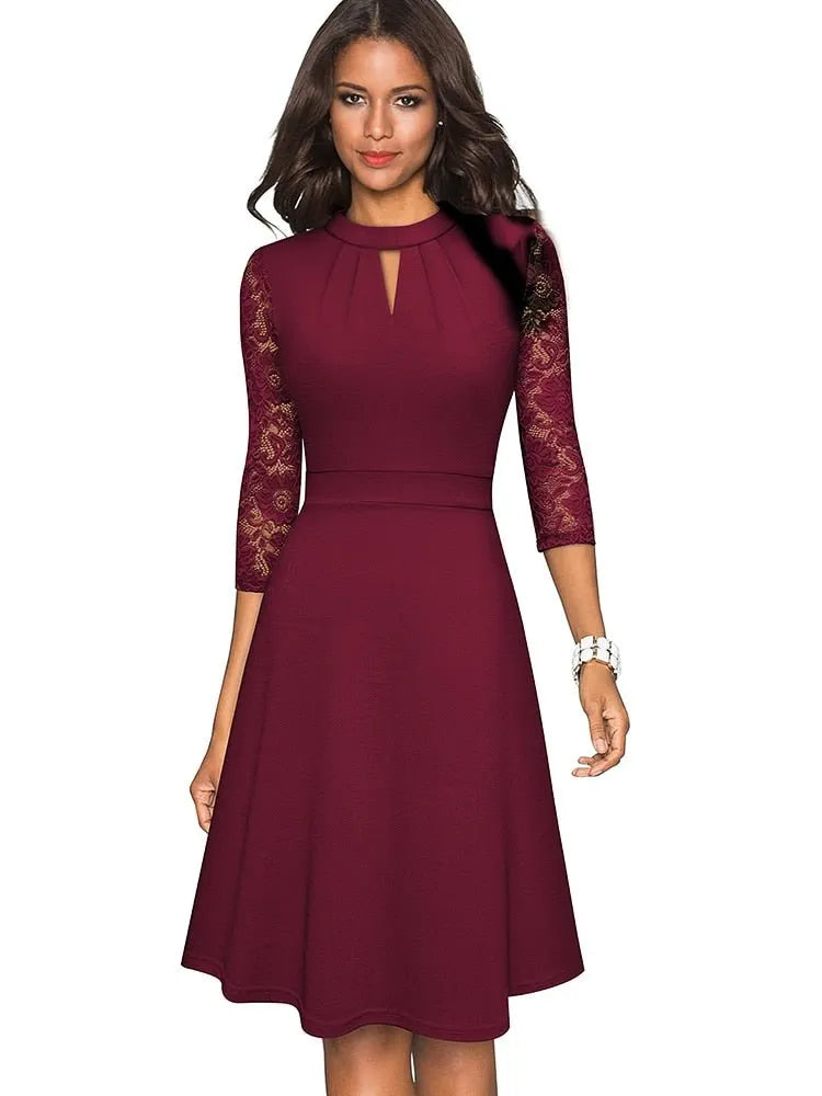 AusgehÃ¶hltes Spitzenkleid