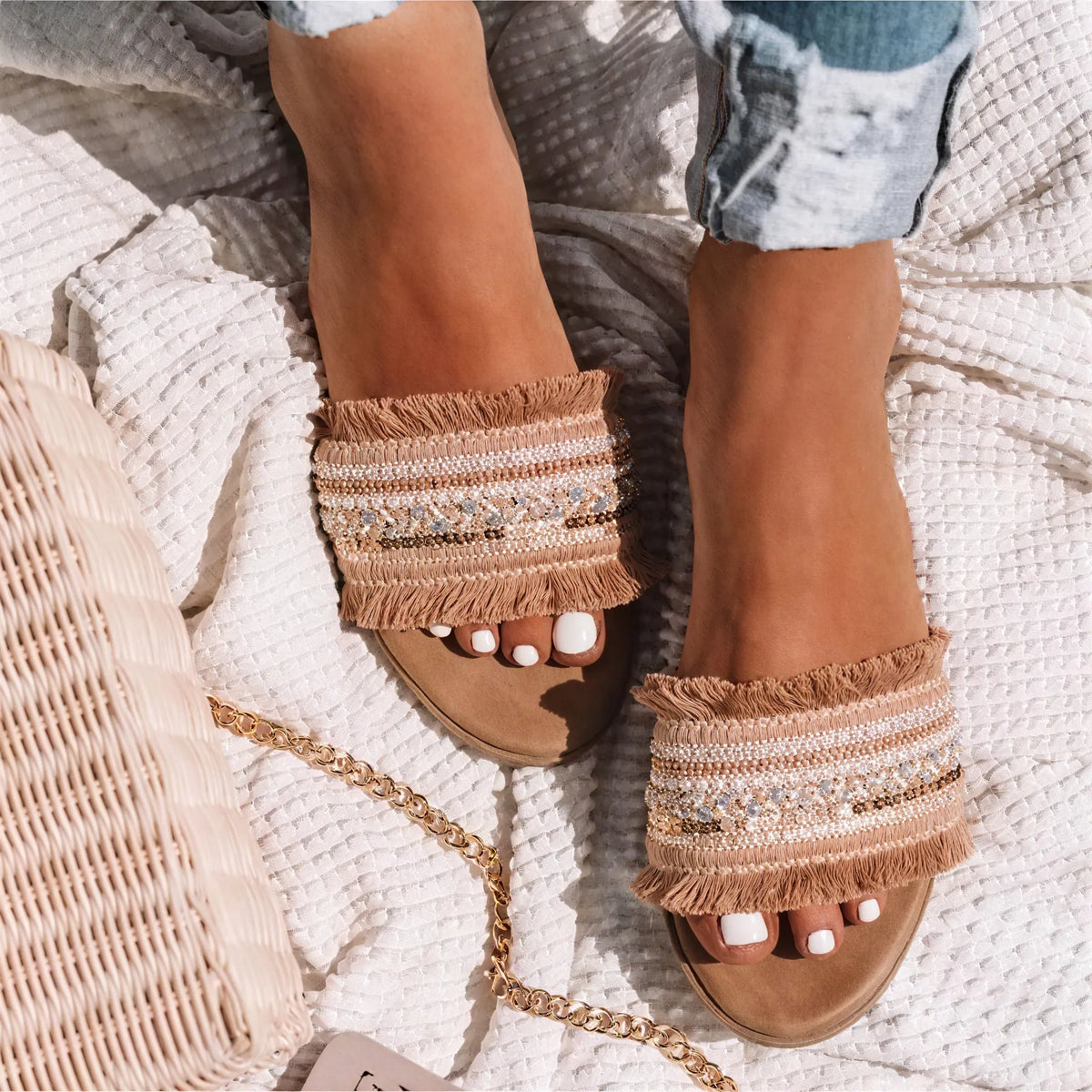 Boho Slide-Sandalen – Bestickte Riemen mit Fransen