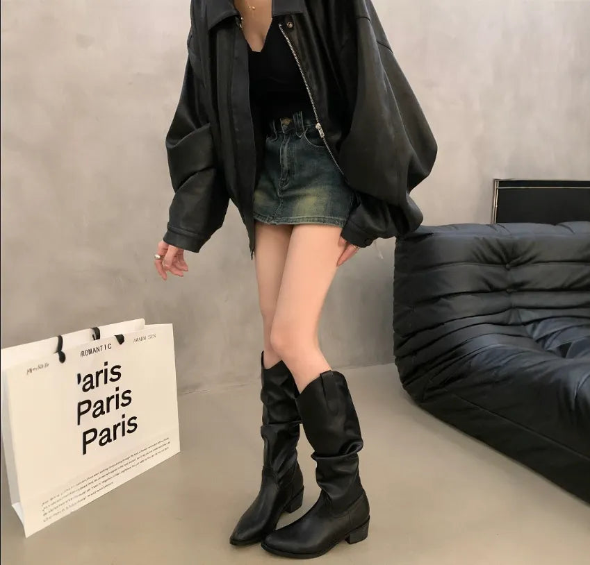 - Vintage-Stiefel aus Wildleder mit RÃ¼schen