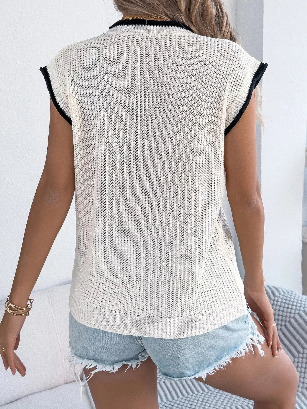 Contrast Trim Round Neck Cap Sleeve Sweater