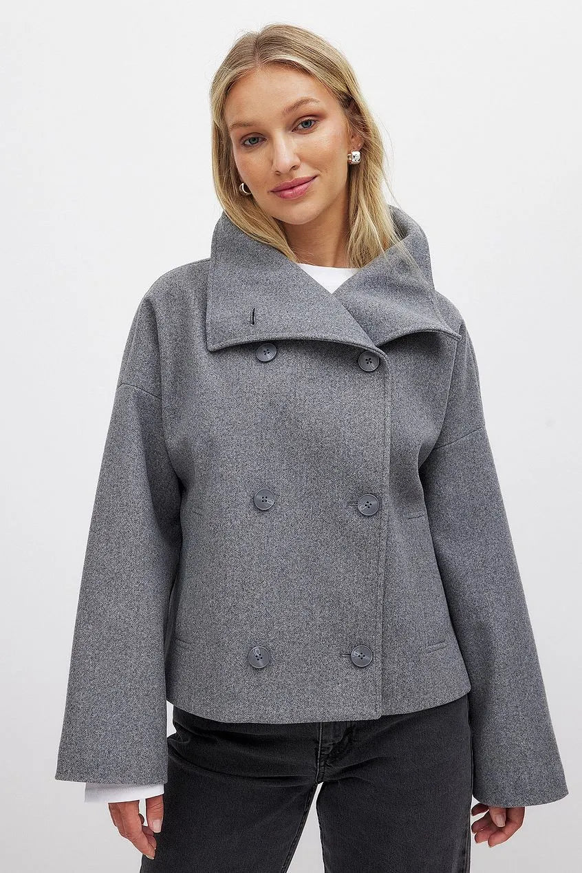 Urban Wool Coat | Luxe Wollen Korte Damesjas Met Knopen – Elegant, Warm & Perfect Voor Herfst & Winter