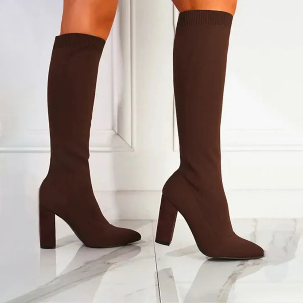 - Knielange Sockenstiefel