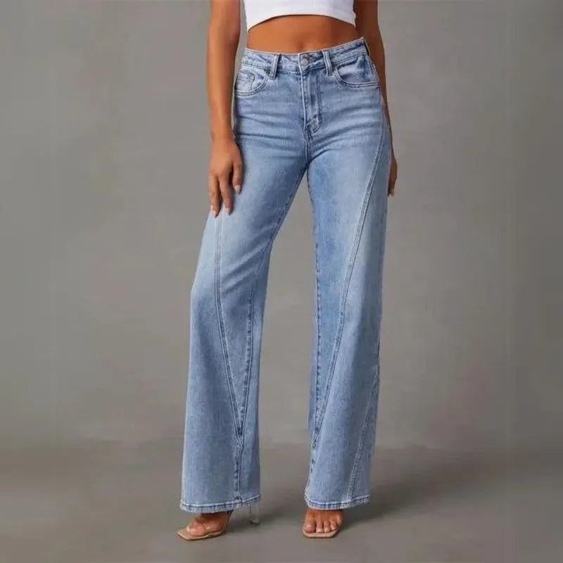 Elegante Schlagjeans