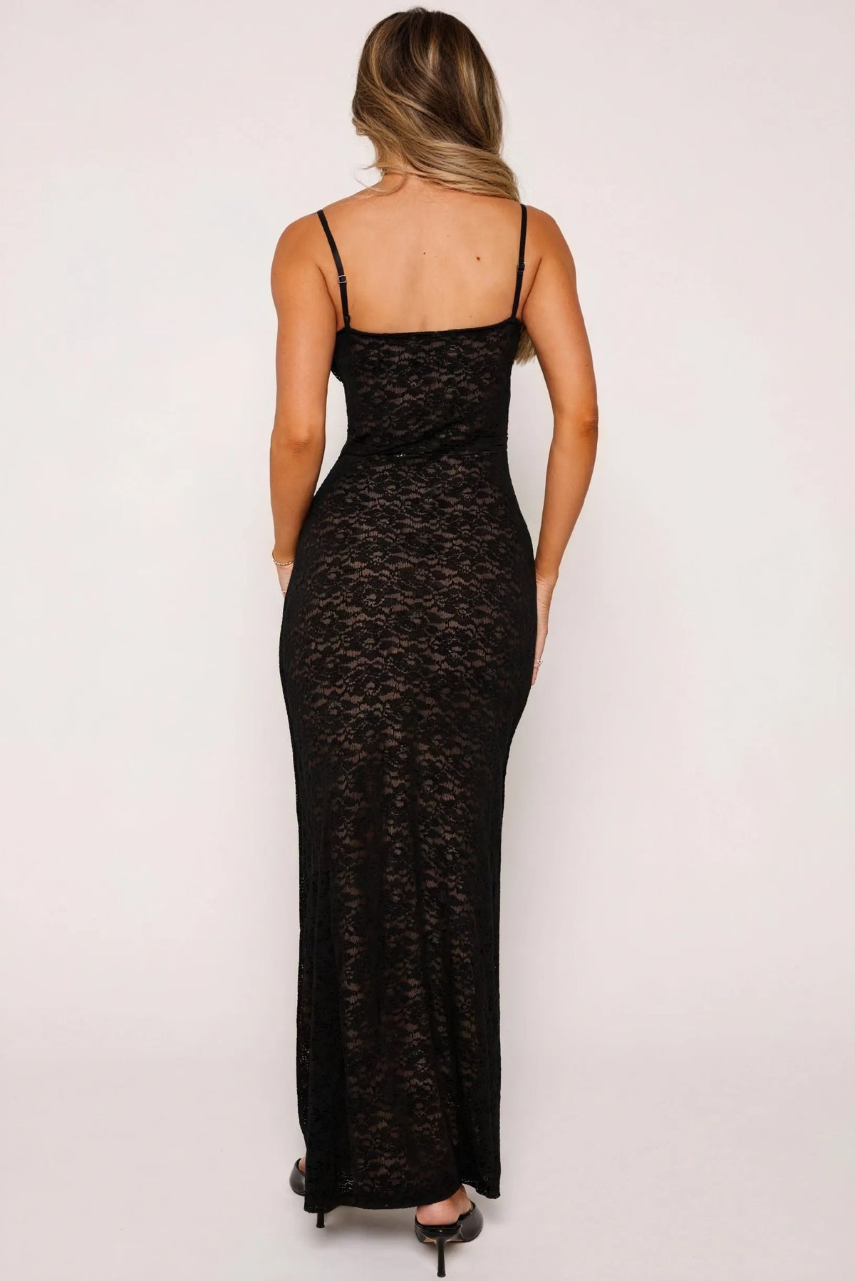 Anmutiges Kleid mit Spitze