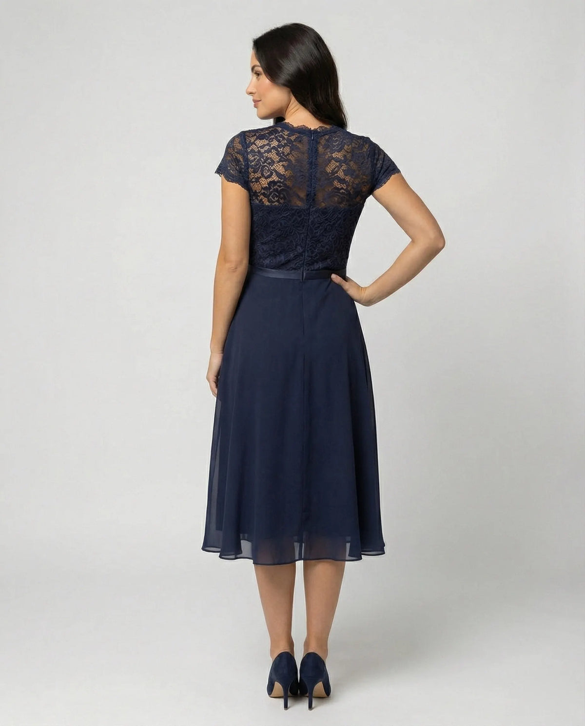 - Elegantes Transparentes Kleid mit Kurzarm, Feminine Silhouette