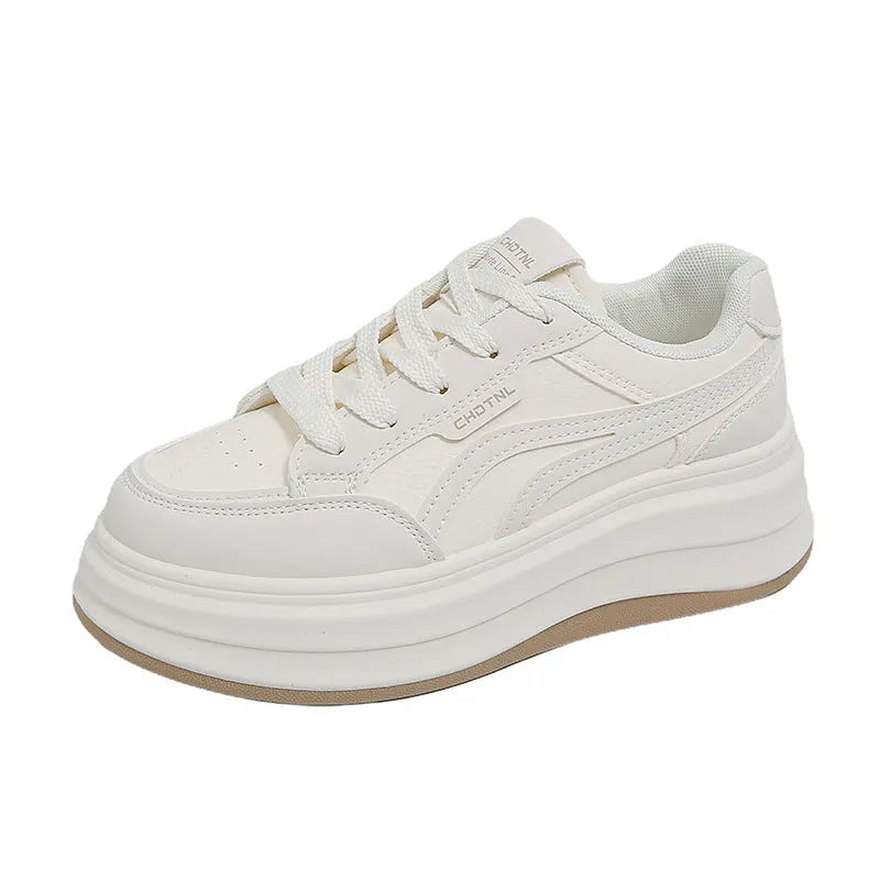 Sneaker mit Plateausohle