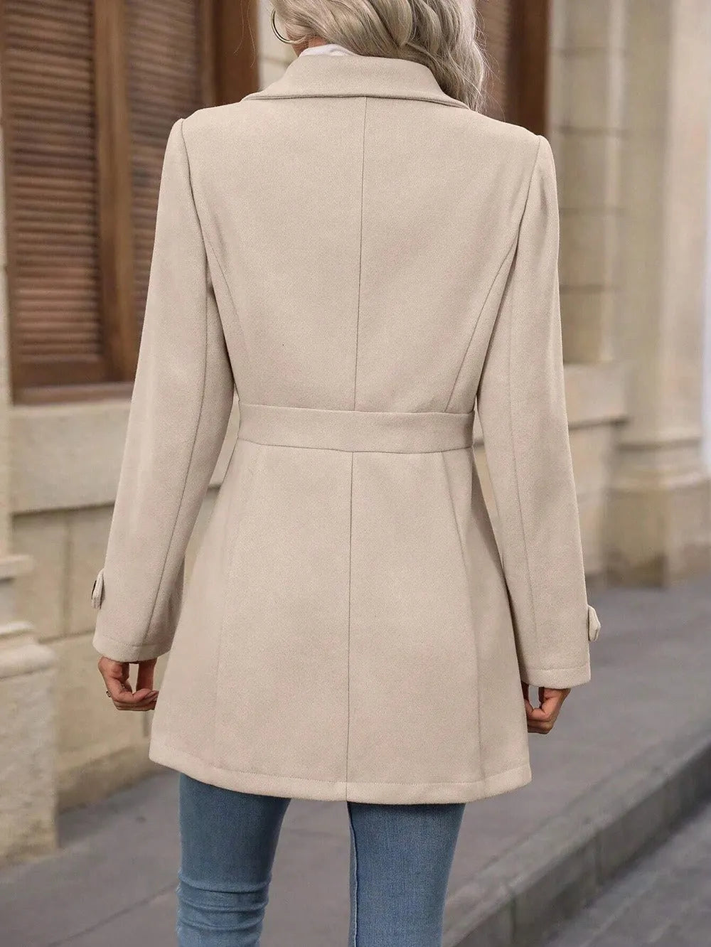 Comfortable Short Women's Coat with Buttons and Notched Collar