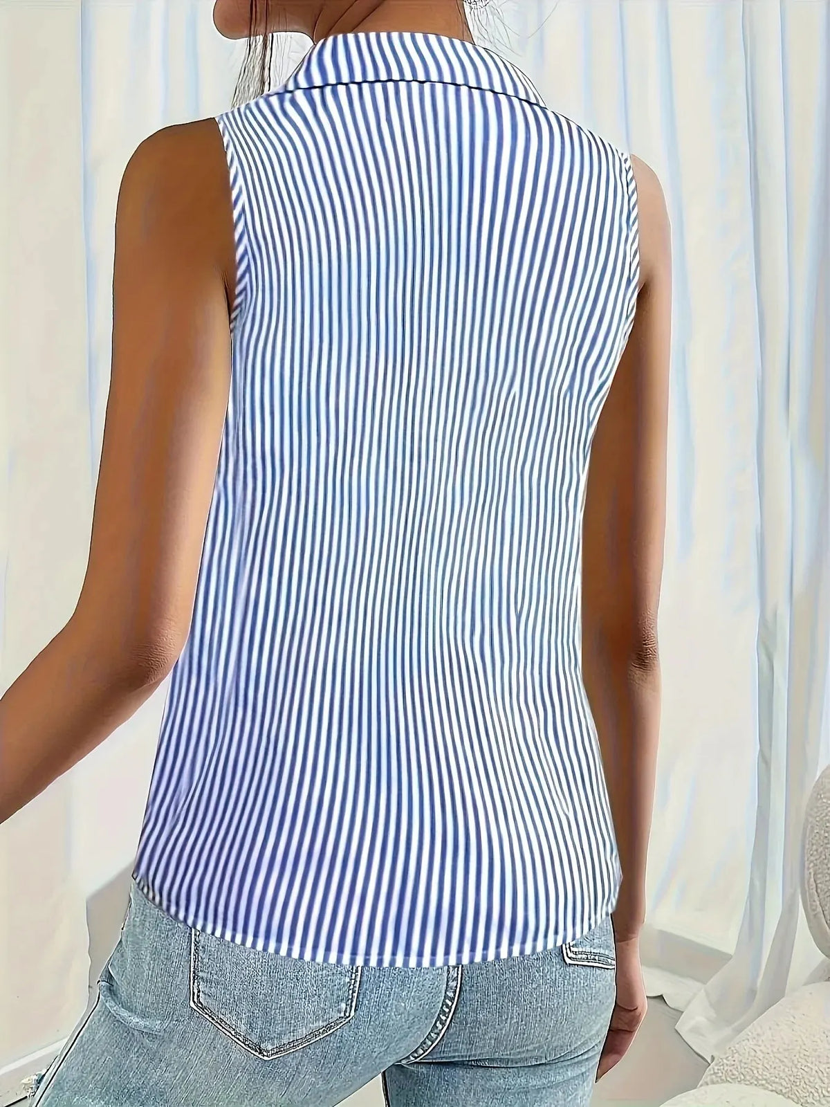 Striped Sleeveless Blouse With Collar And Buttons
