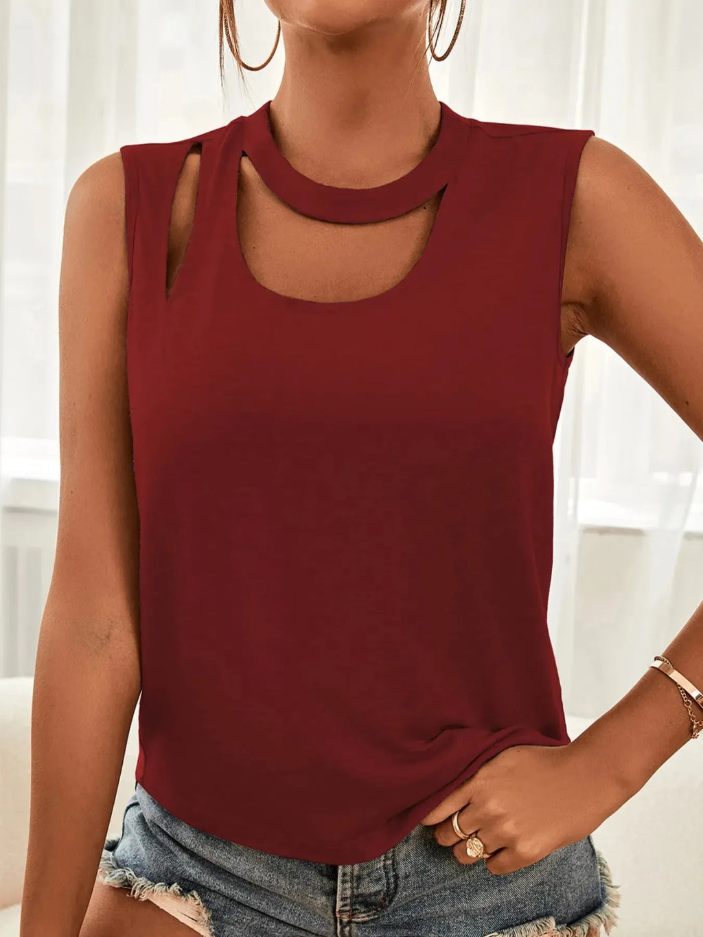 Cutout Sleeveless Tank Top