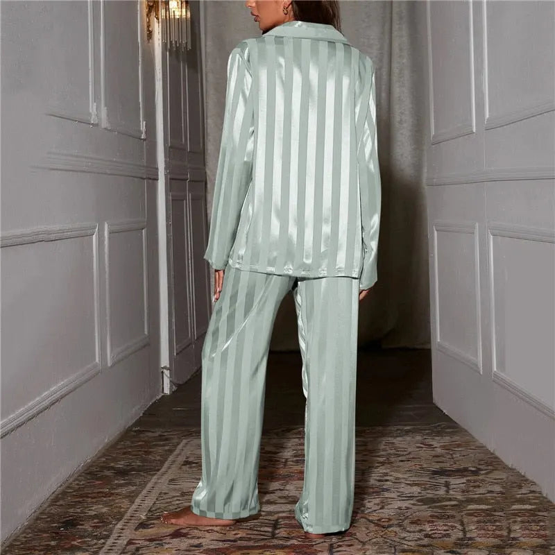 - Pyjama