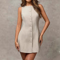 Robe courte boutonnÃ©e sans manches ajustÃ©e