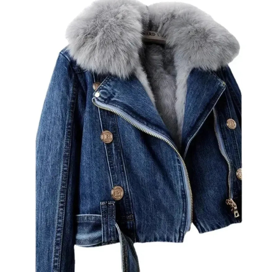 SCHICKE JEANSJACKE