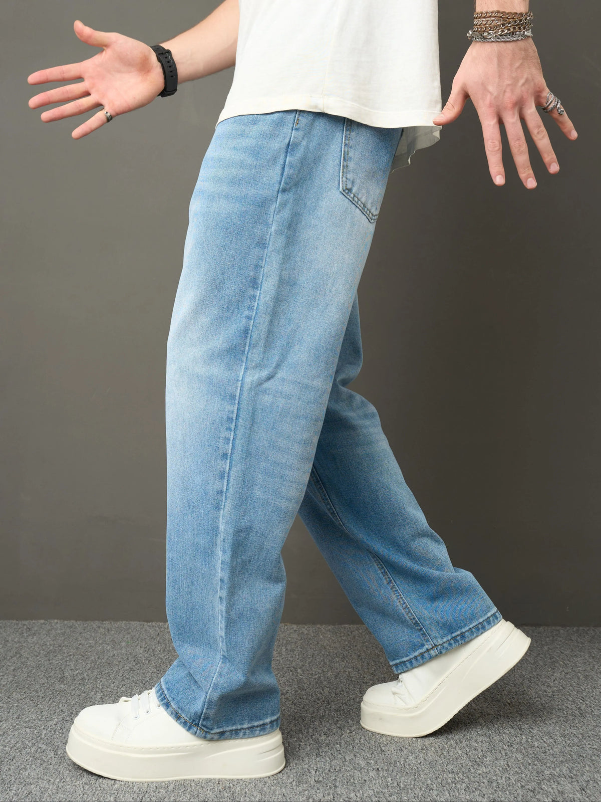 Bequeme Herrenjeans Mit Lockerer Passform