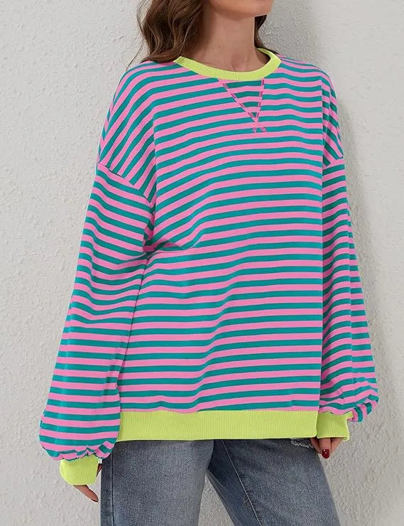 ÃœbergroÃŸer und gestreifter Pullover fÃ¼r Damen