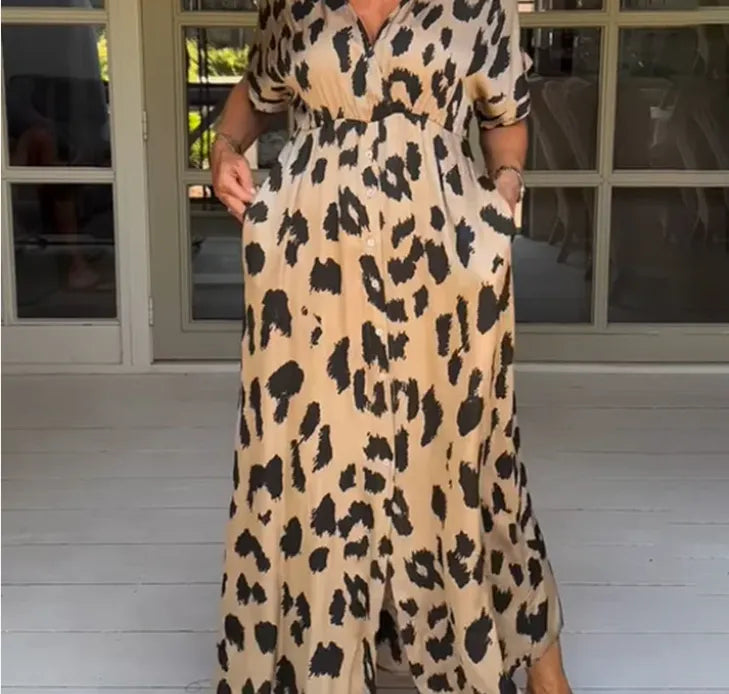 Ciara - Elegant kjole med leopardprint