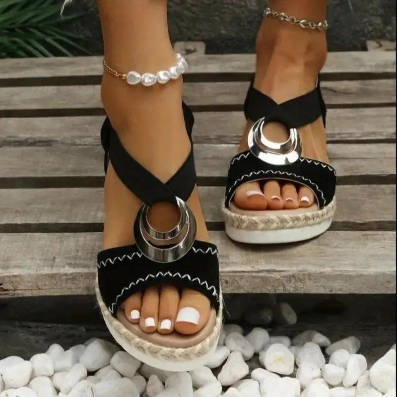 Wedge Sandalen mit gewebter Detail