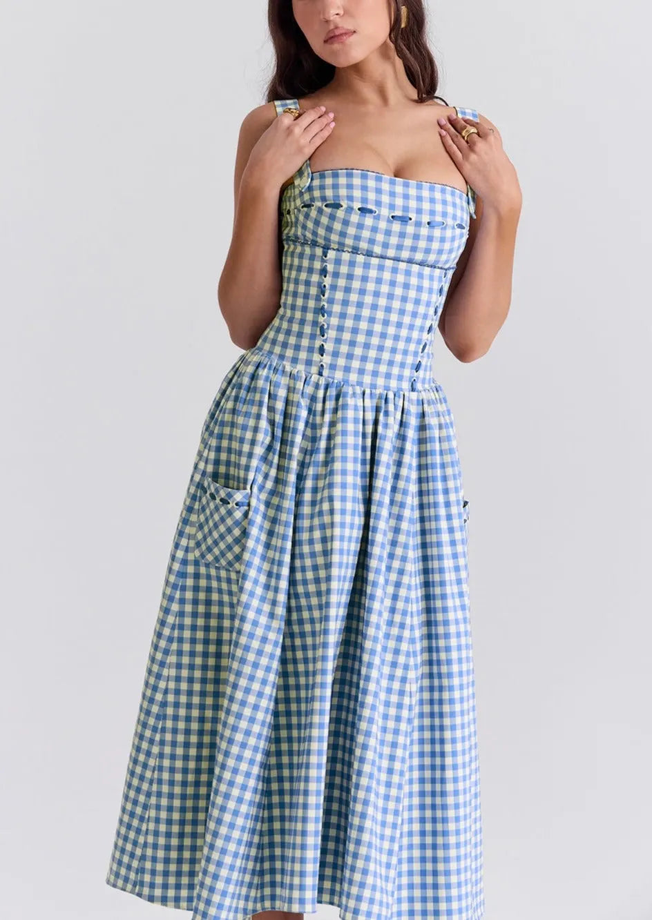 Gingham Kleid – Eckiger Ausschnitt, Knopfdetails
