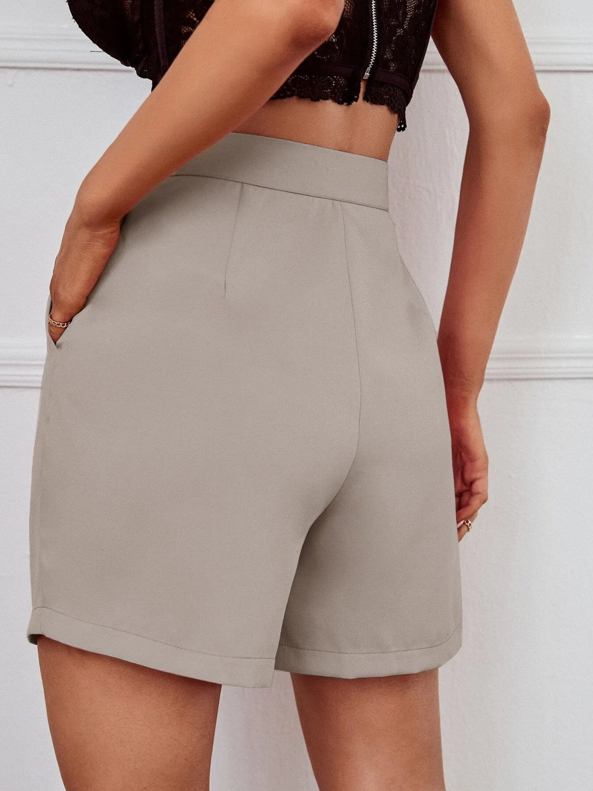 Short Feminino Alfaiataria Babi