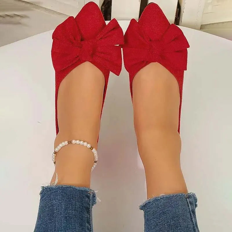 Lena | Spitz-Zehen Ballerinas – Femininer Look mit Schleife