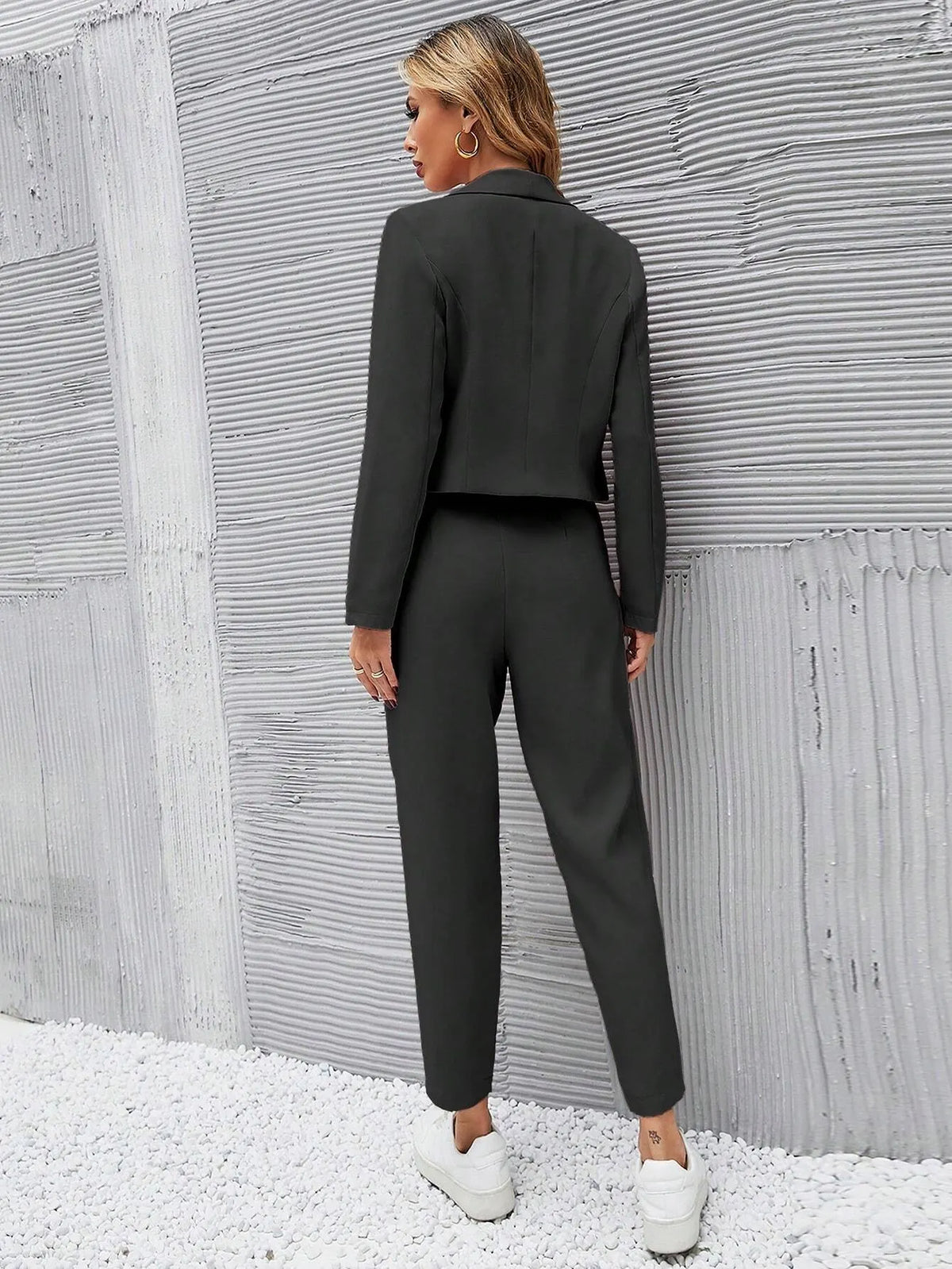 Conjunto Feminino Alfaiataria CalÃ§a e Blazer Preto
