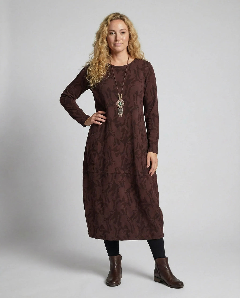 Damenkleid mit langen Ã„rmeln und Vintage-Design
