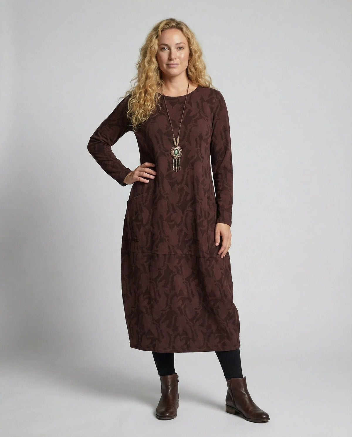Damenkleid mit langen Ã„rmeln und Vintage-Design