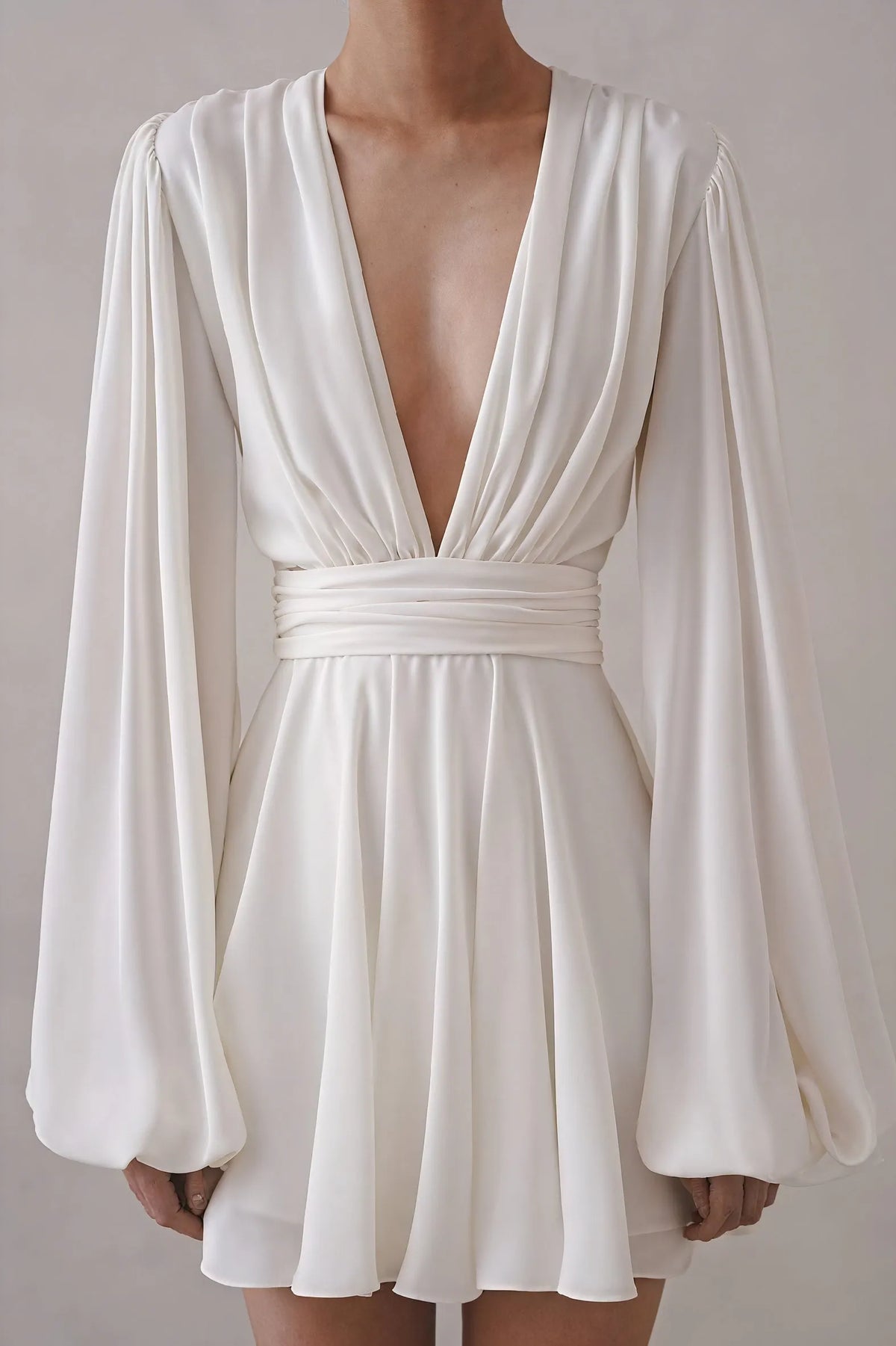 Elegantes Kleid mit Ballonärmeln & A-Linie