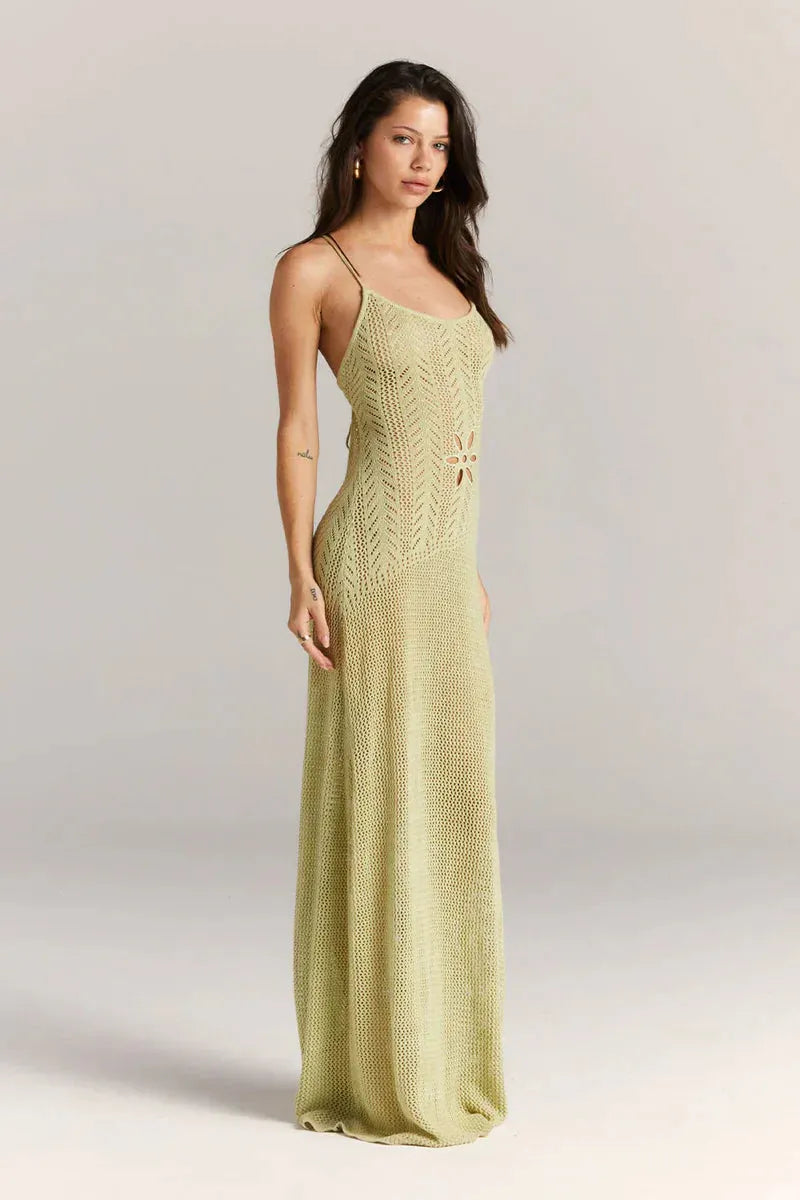 Luftiges Strick Maxi-Kleid – Florale Cutouts