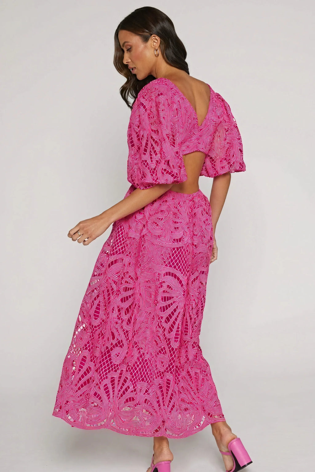 Elegantes Kleid mit zarten Details