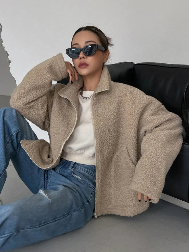 - Lammwolljacke fÃ¼r Damen