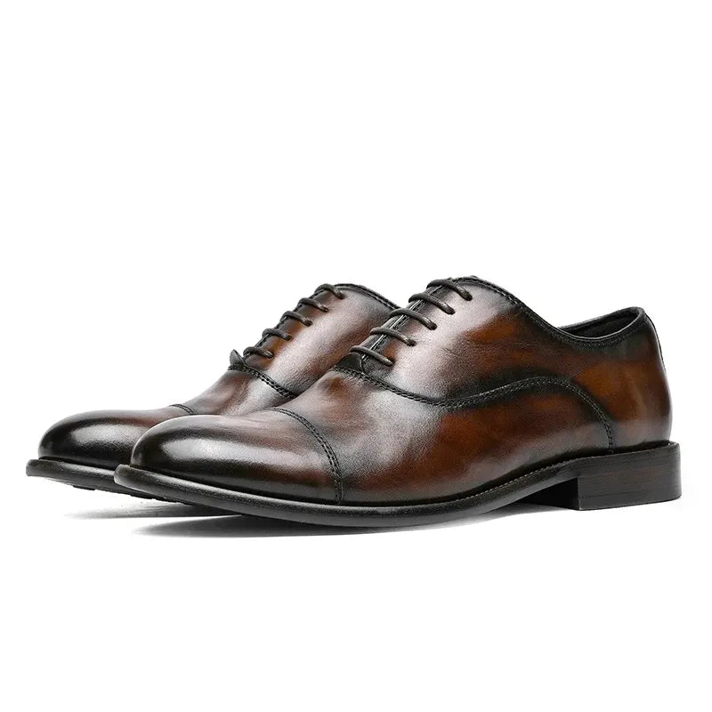 Elegante Leder Herrenschuhe Mit Schnürung Und Klassischem Design