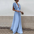 - Elegantes Kleid mit gerafften Ärmeln