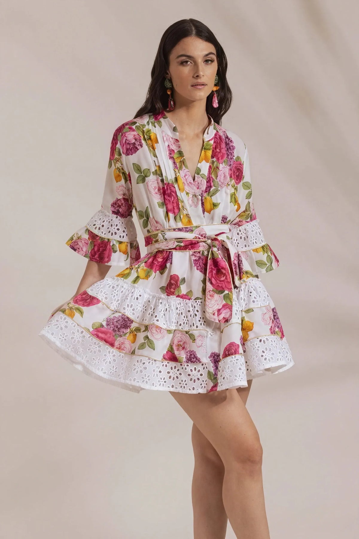 Blumenkleid mit Wickeldesign & Rüschen