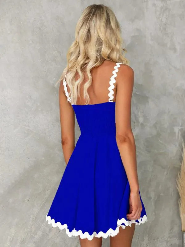 NAOMI | Zomerse flared Jurk met Klassieke Biezen