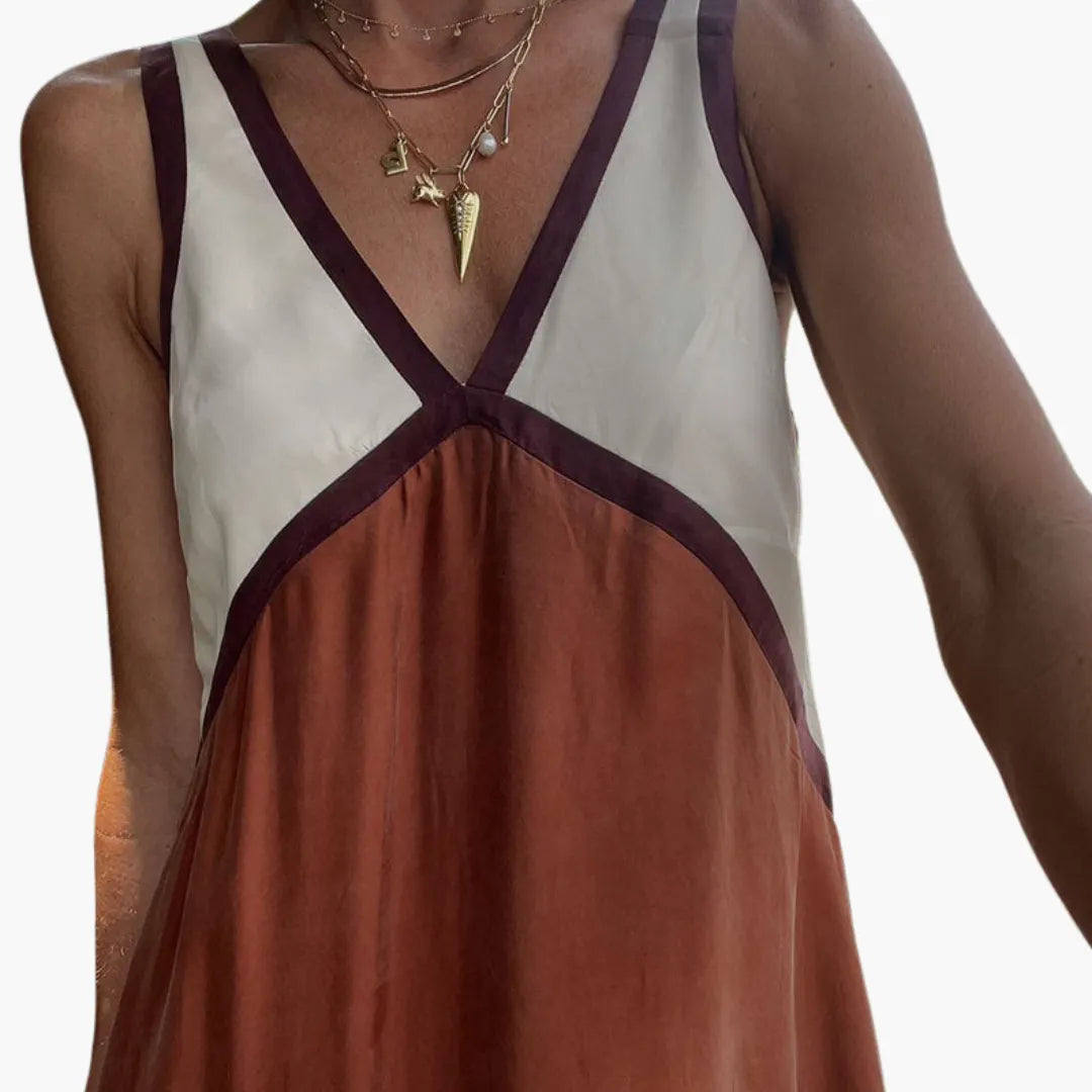 Womenâ€™s Maxi Dress with V-Neck and Colour-Block Design