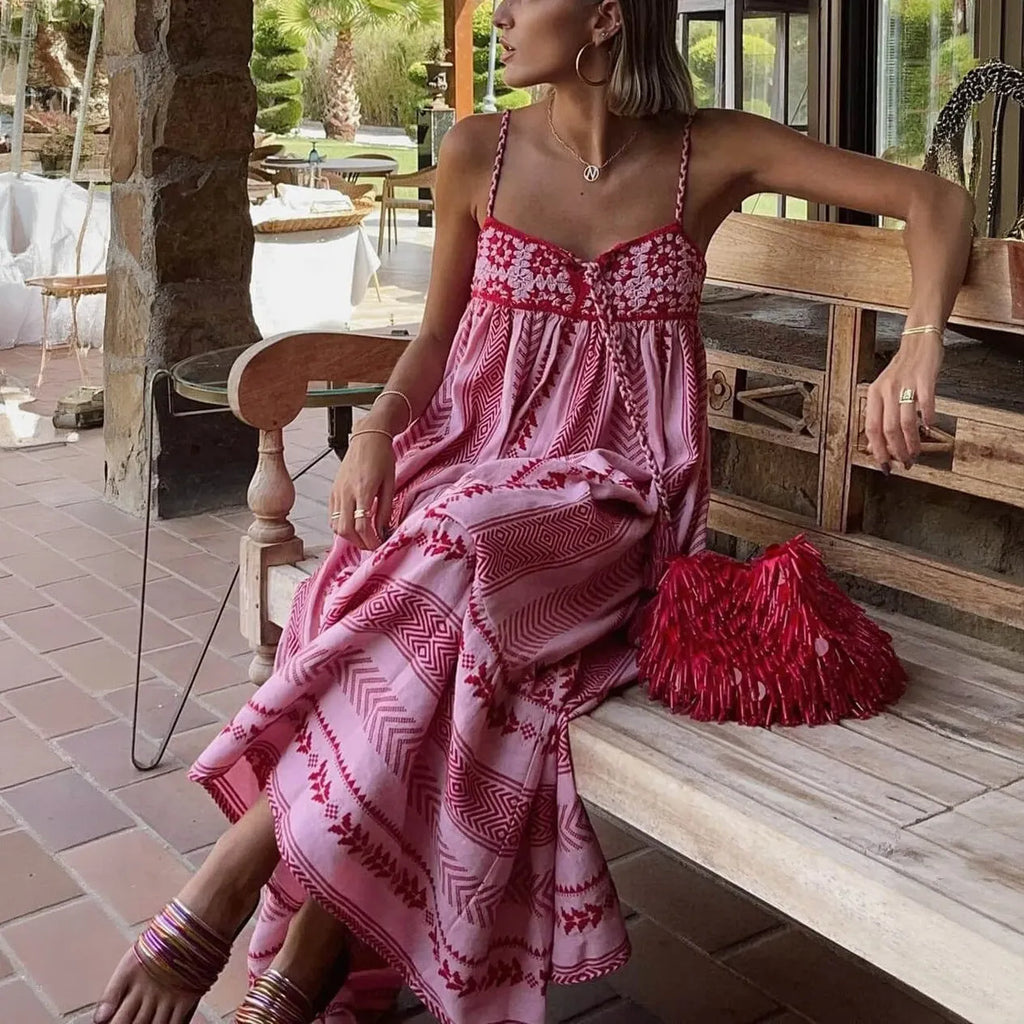 FlieÃŸendes Kleid mit Stickerei-Details