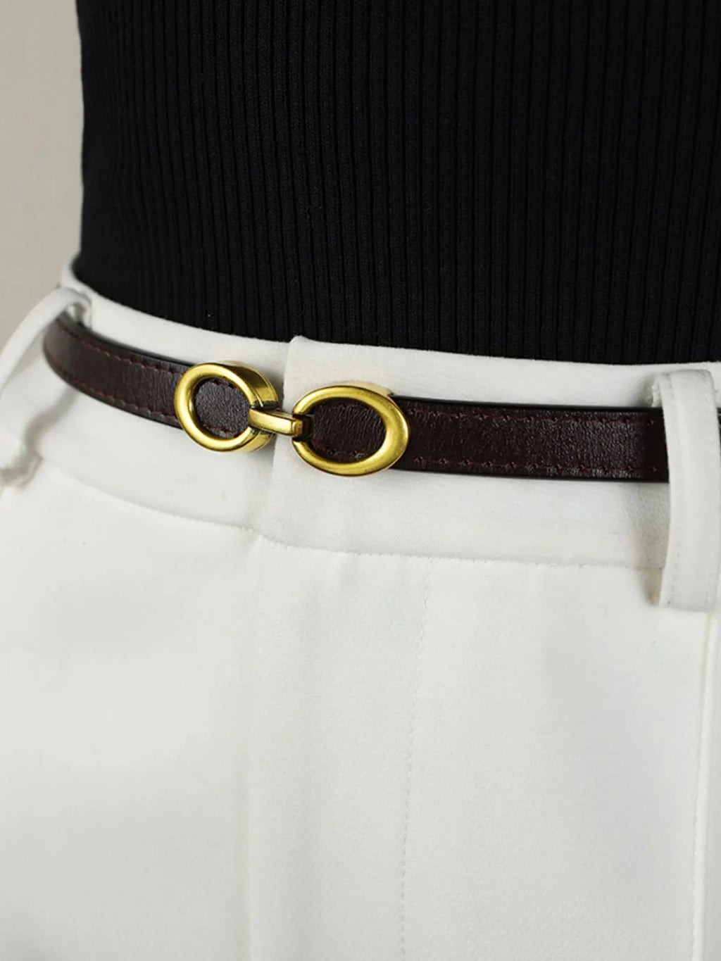 SOFIE | Smalle Leren Damesriem Met Gouden Ringengesp – Stijlvol, Elegant & Verstelbaar