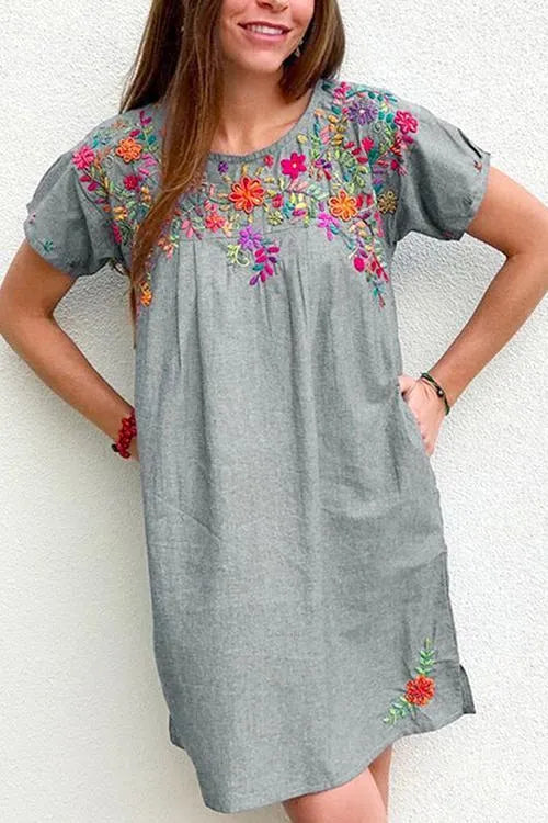Side Split Pockets Floral Embroidered Dress