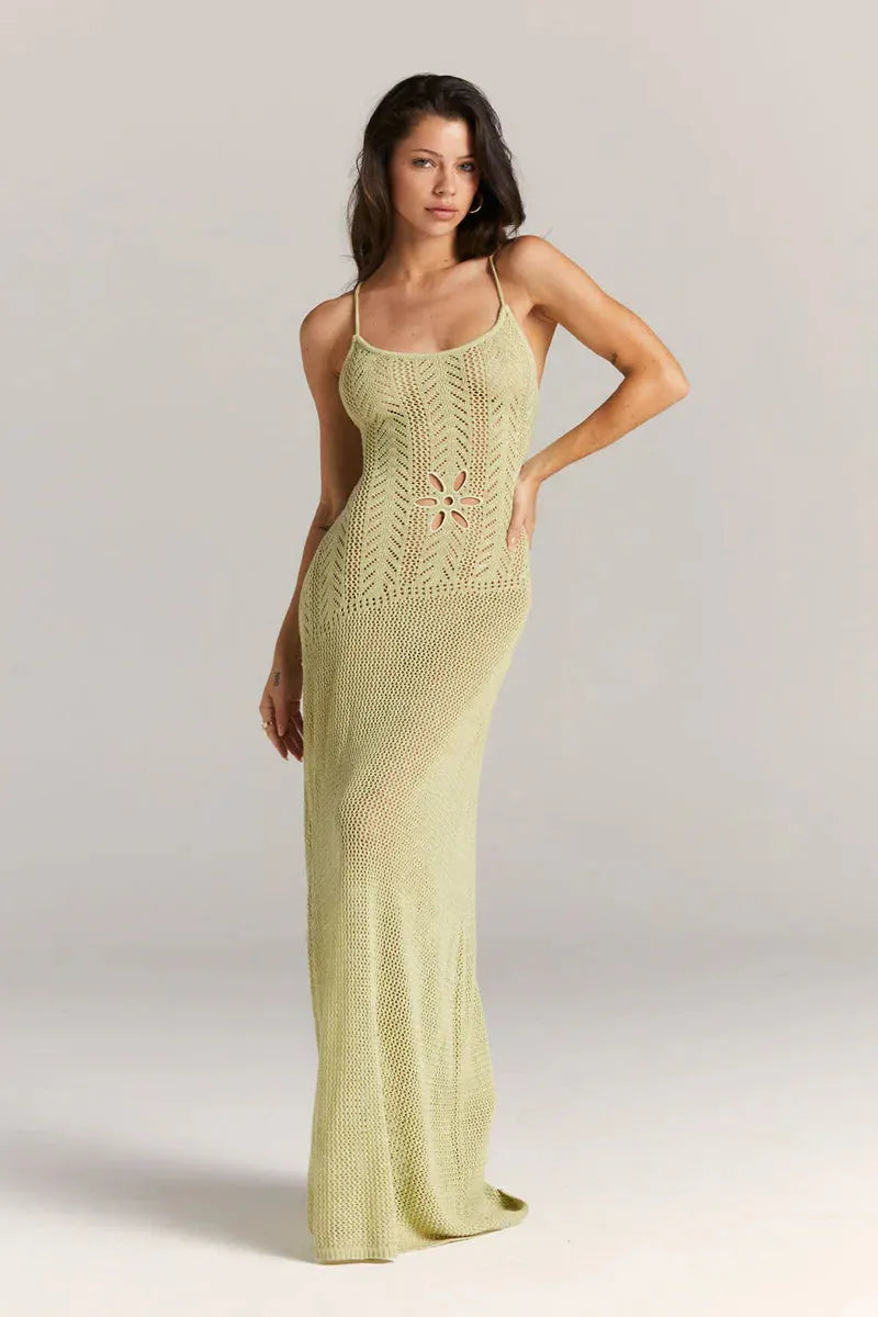 Luftiges Strick Maxi-Kleid – Florale Cutouts