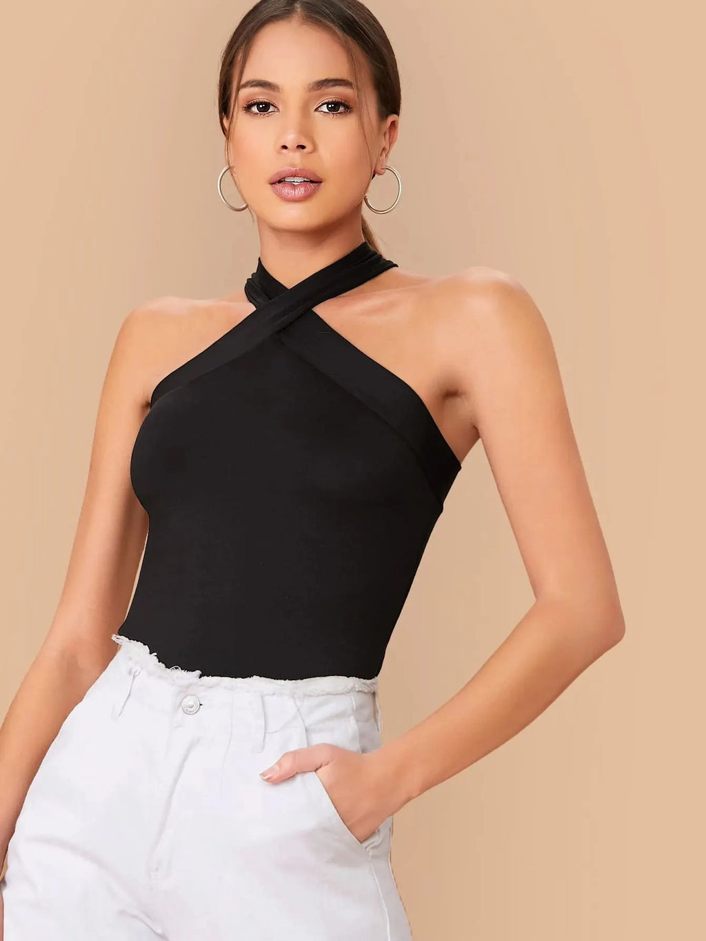 Blusa Feminina Gola TranÃ§ada