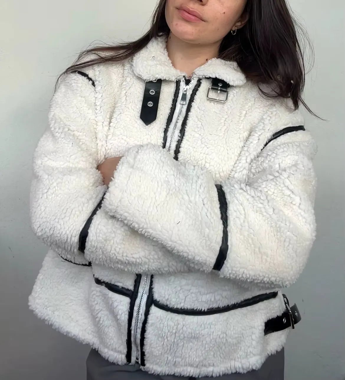 ELIN | Wollen Teddy Jas Voor Dames Met Leren Details â€“ Warm, Stoer & Ideaal Voor Koude Dagen