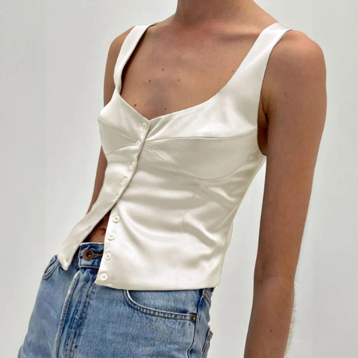 Sommerliches Top mit Knopfleiste