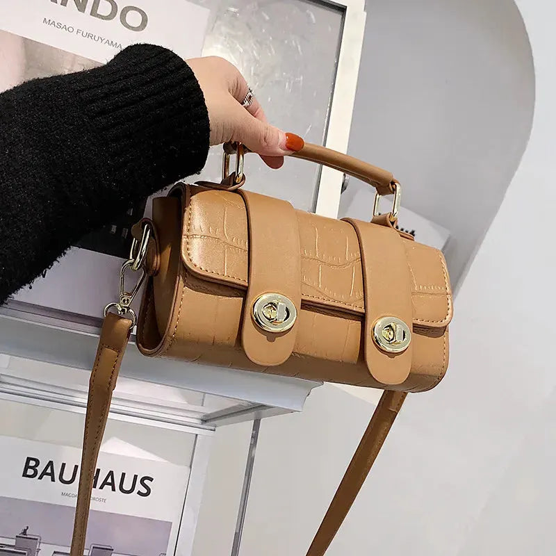 Ã‰LIANE | Crossbody mini handtas met chique structuur en gouden details