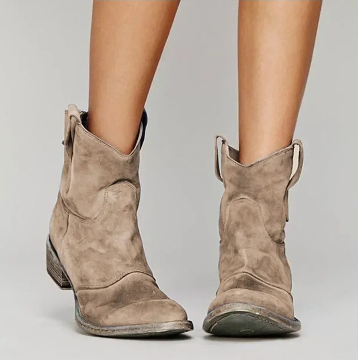 Carah | Western-Inspired Suede Ankle Boots
