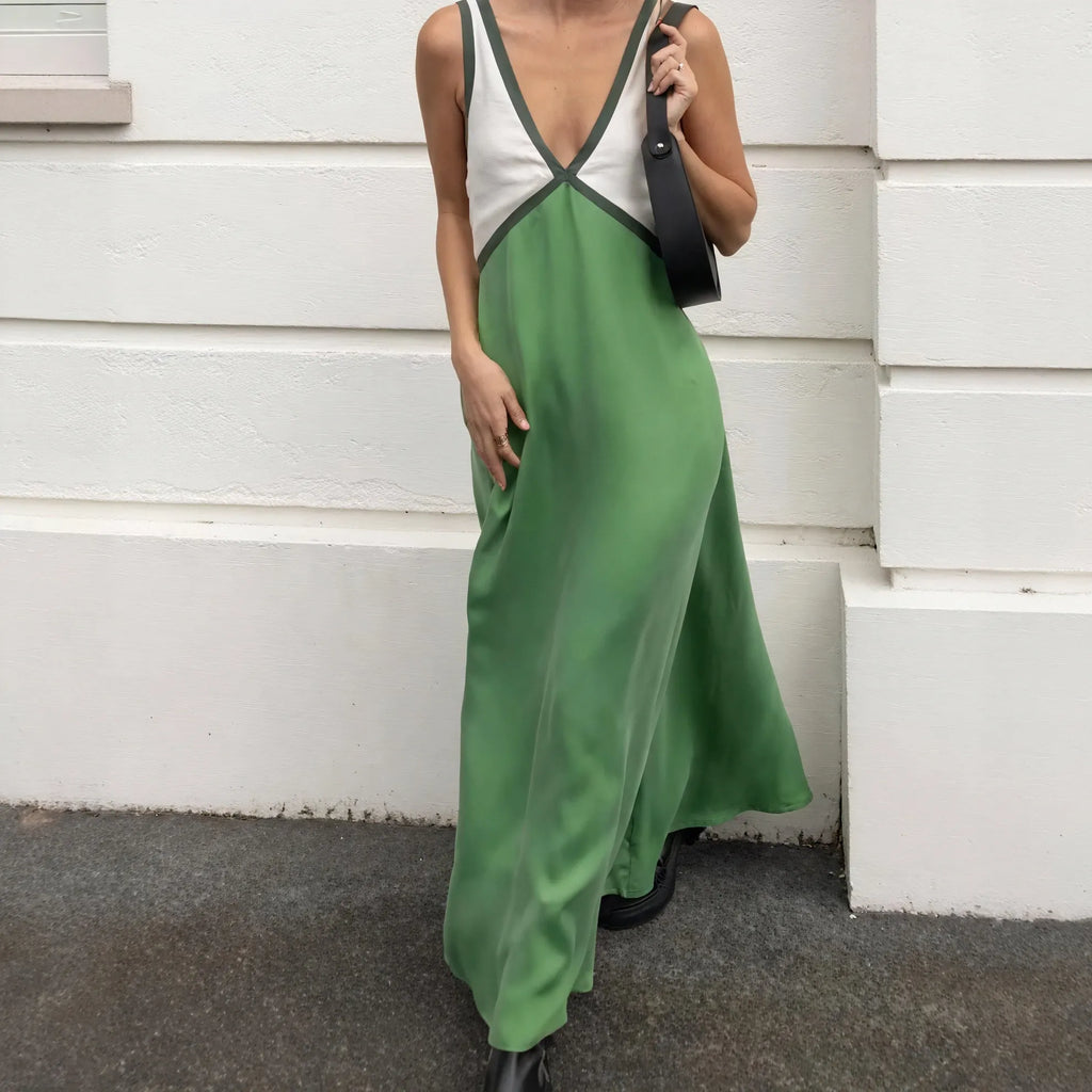 FlieÃŸendes Kleid mit Farbblockdesign