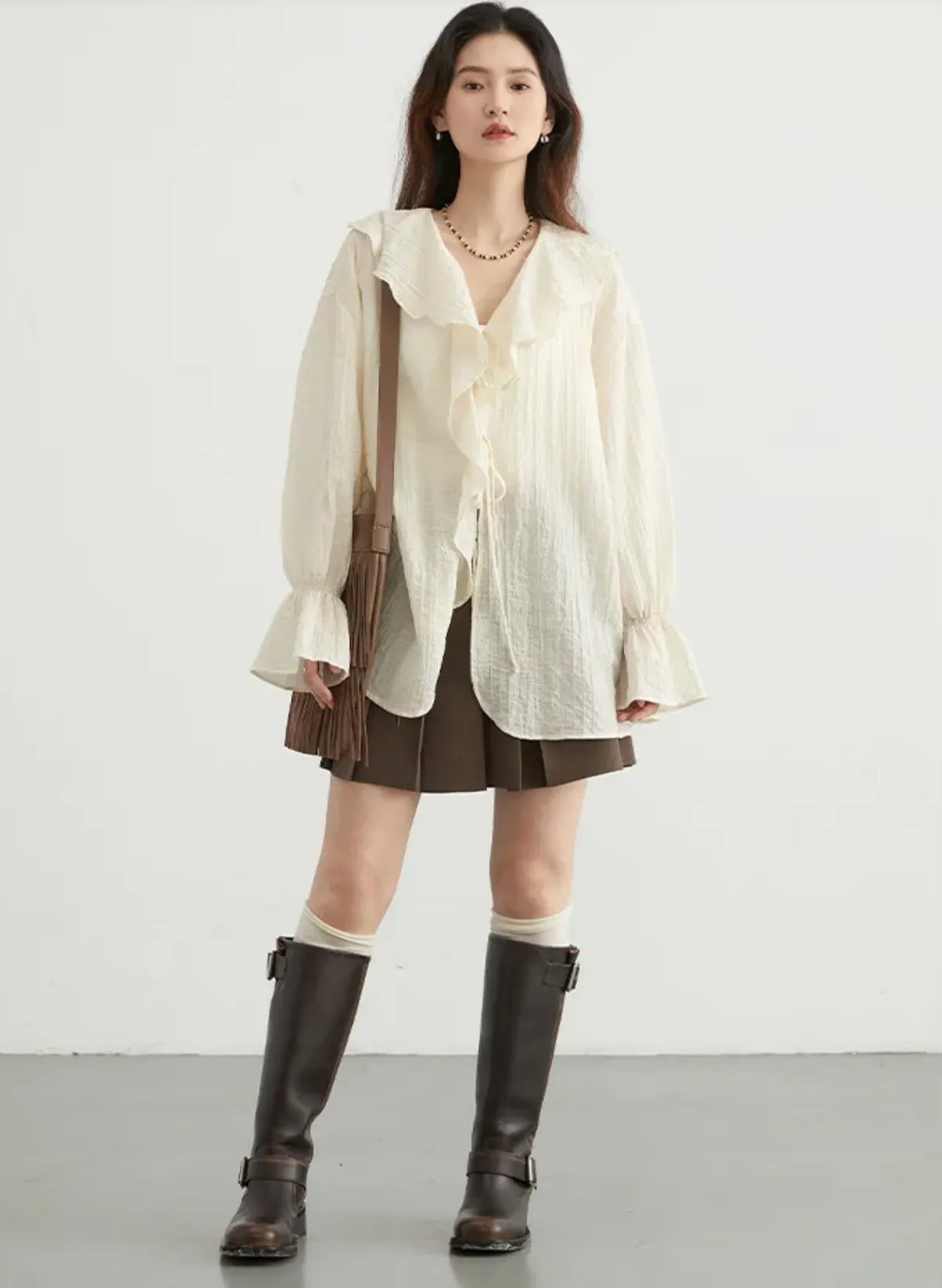 LEONA | Luchtige Dames Blouse met Ruffle Kraag – Luchtige Zomerstijl met Romantische Flair
