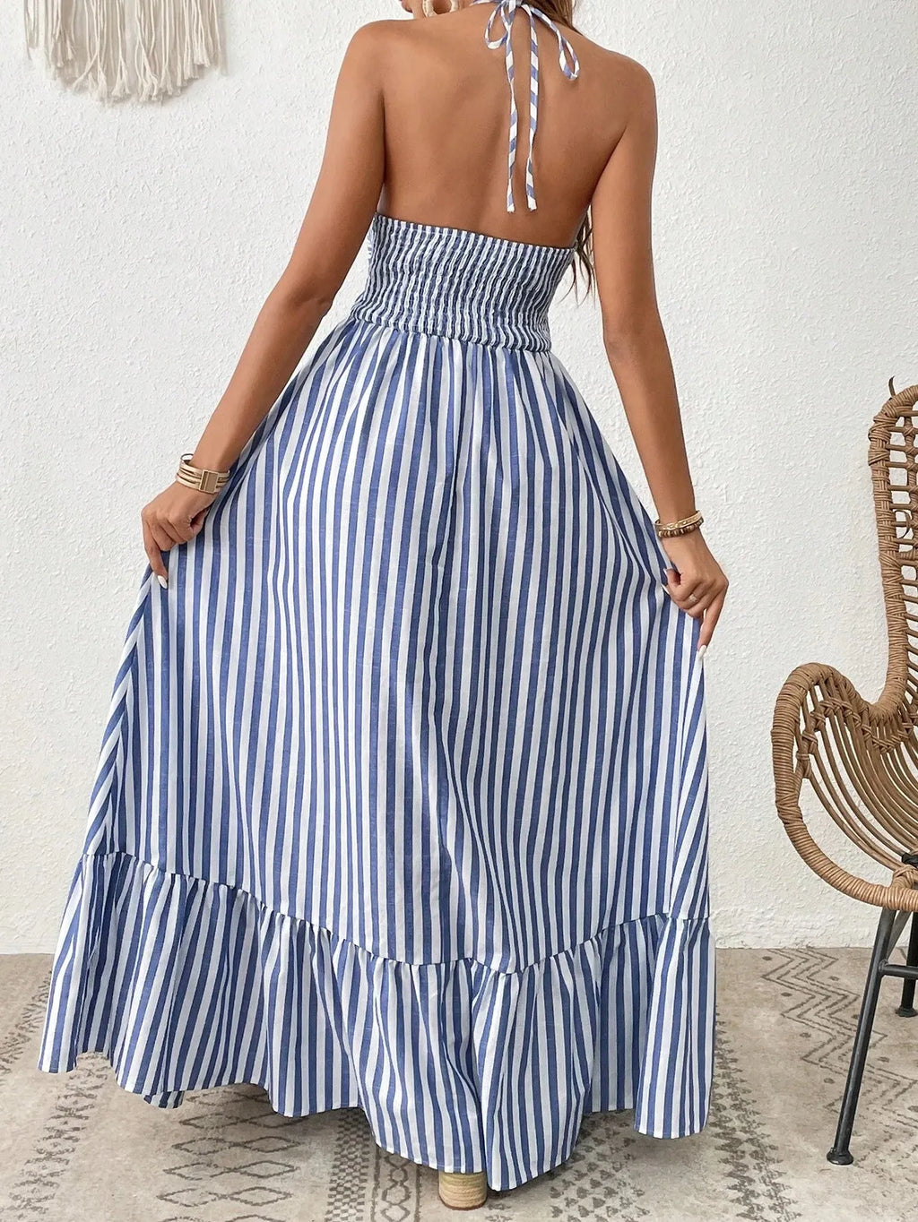 Vestido Longo Isadora Listrado Azul e Branco