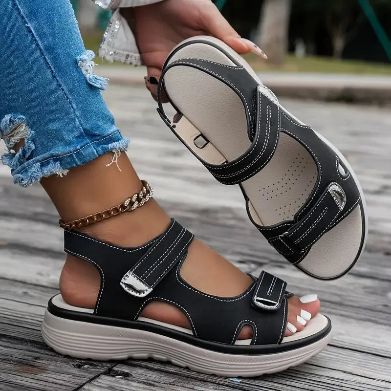 Layla - Komfortable Kilklap Sandaler med Ankelrem