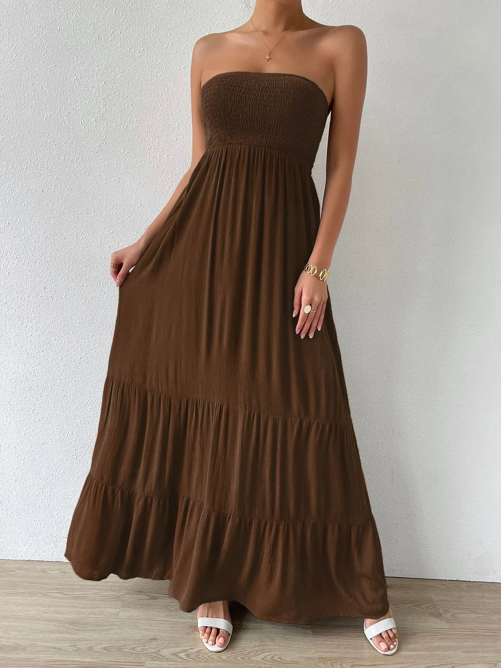 Vestido Feminino Longo Com Babado Liso Marrom
