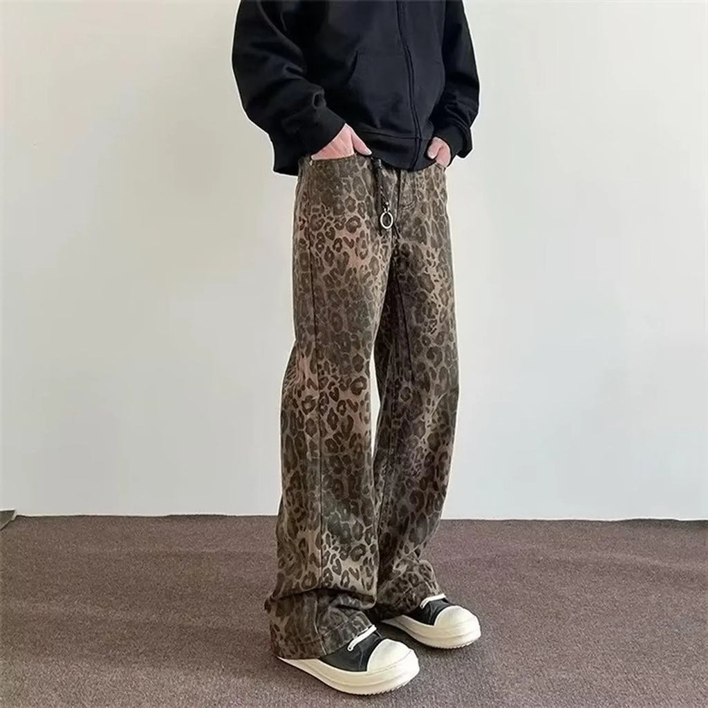 Kara | Flared Pants with Leopard Print